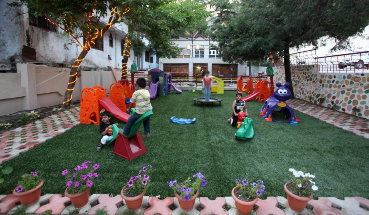 Hotel Arif Castle, Nainital Ngoại thất bức ảnh