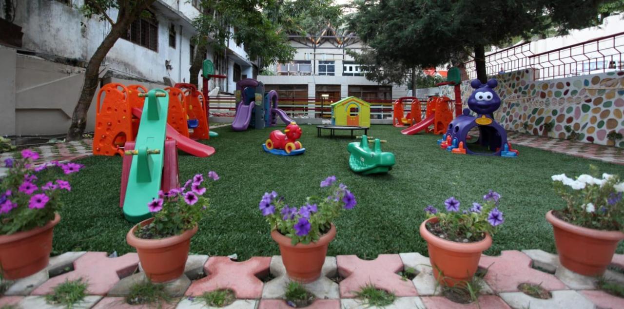 Hotel Arif Castle, Nainital Ngoại thất bức ảnh